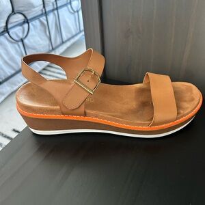 Leather Platform Sandal in Tan with Buckle Strap
